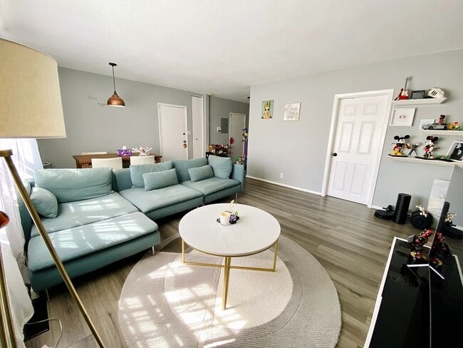 Photo - 47 Lake Shore Ct Unit #1