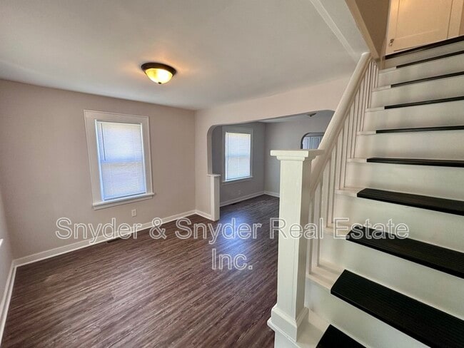 Photo - 89 2nd Ave