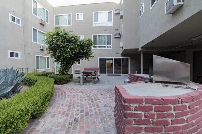 Photo - D69--2611 S. Portland Street