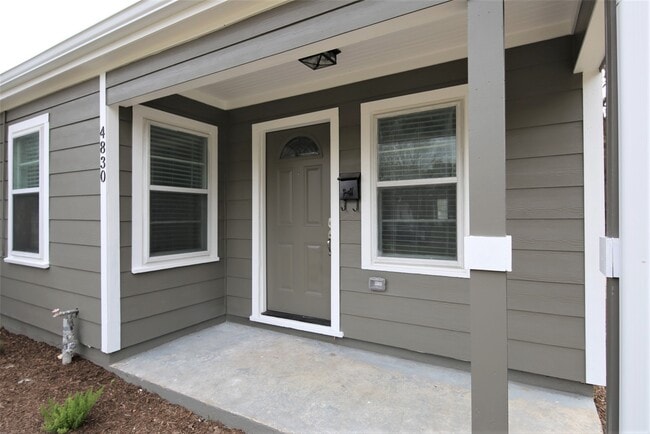 Photo - 4830 Culmore Dr