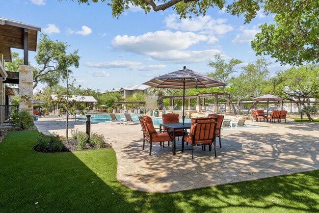 Platinum Shavano Oaks