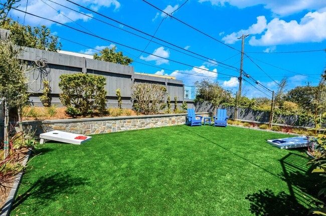 90 Pinehaven Dr