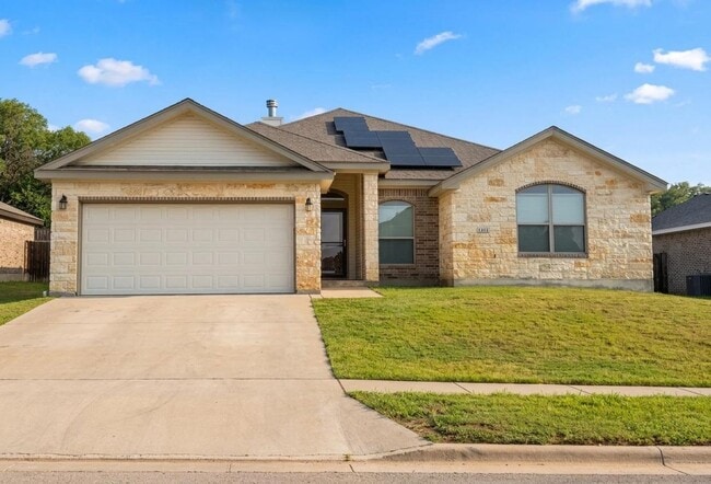 Building Photo - 1412 Justice Dr