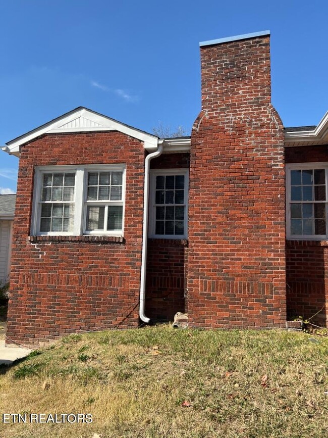 2607 E 5th Ave Rental - House Rental in Knoxville, TN | ForRent.com