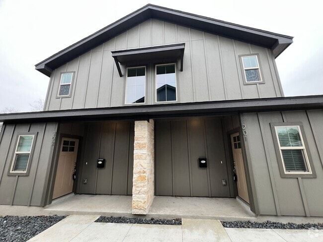 Building Photo - Brand New Town-home in the Heart of Denver...