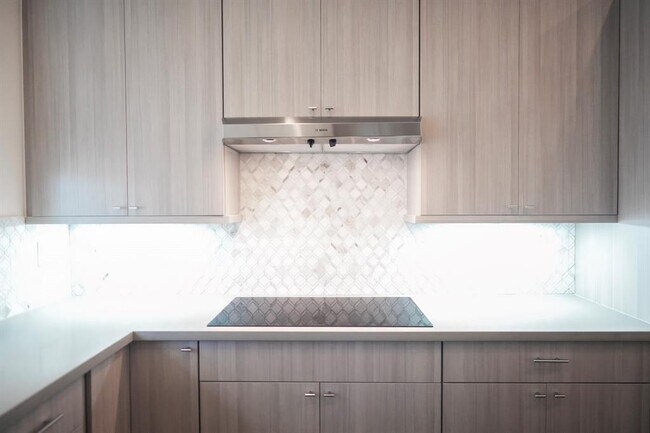 Photo - 264 Pullman Ct