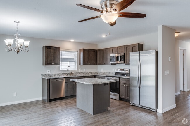 3BR, 2BA - 1209 SF - Woodbury Estates - SINGLE FAMILY HOMES