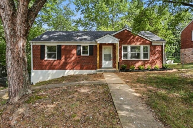 Building Photo - 3 Bedroom Pet Friendly Home For Rent Near ...