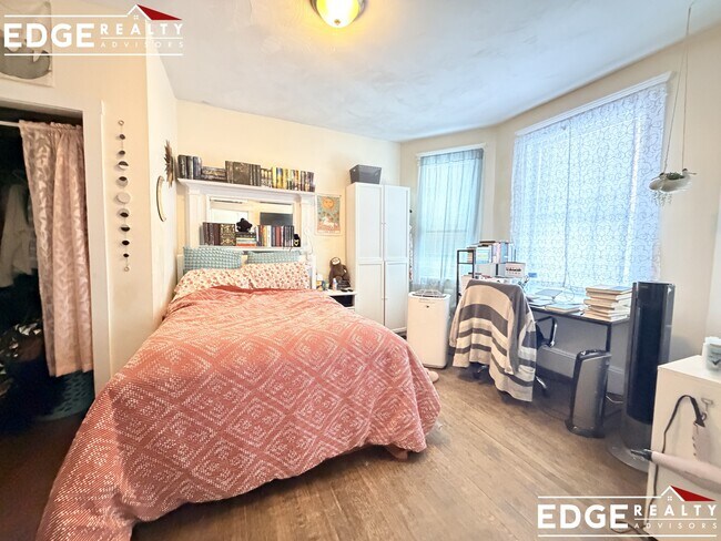 Photo - 26 Fordham Rd Unit 1