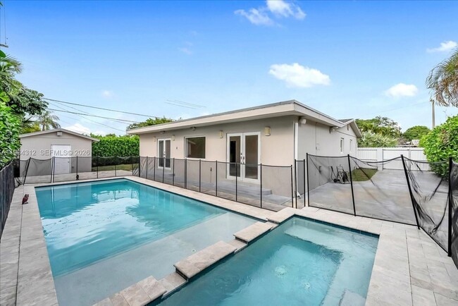 Photo - 10330 SW 51st St