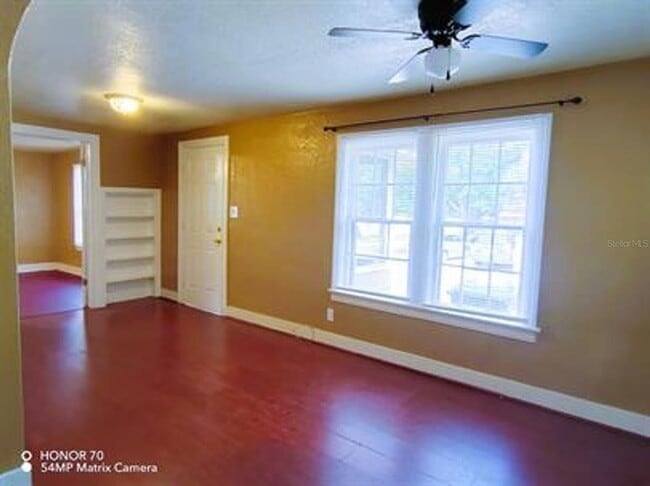 Photo - 823 16th Ave SW