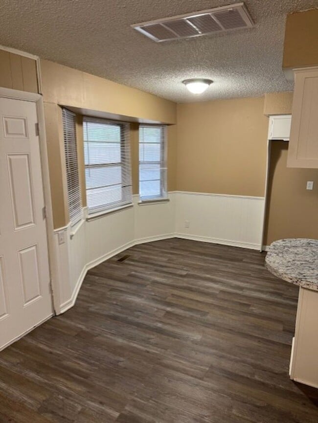Photo - 3 bedroom 2 bath home
