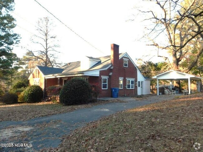 Building Photo - 104 Hickory St Rental