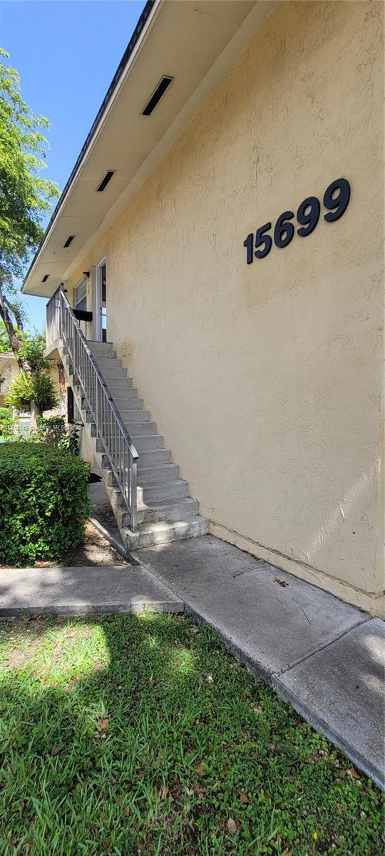 Building Photo - 15699 SW 73rd Cir Terrace Unit 1-2 Rental