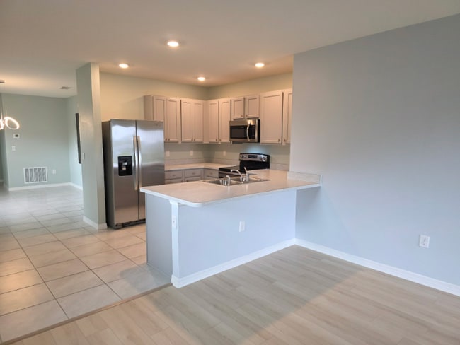 Photo - 3945 Angola Ln