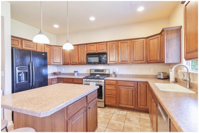 Photo - 829 Montclair Dr