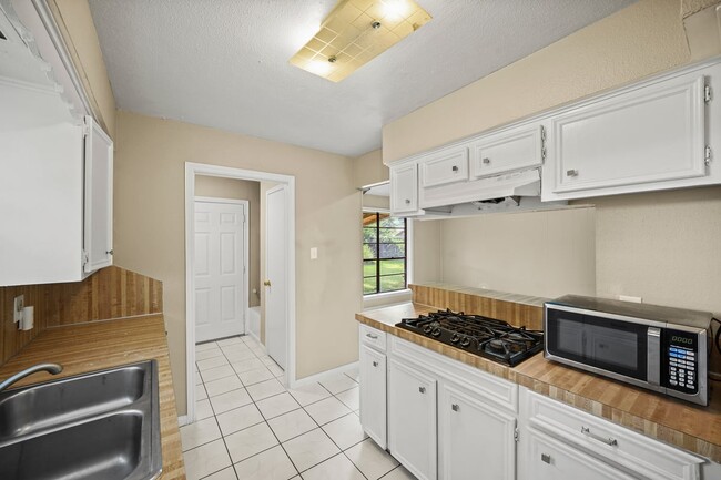 Photo - 9234 Long Barrel Ln