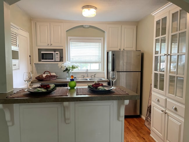 Photo - 529 Whitham Ave