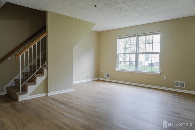 48 Prestwick Way
