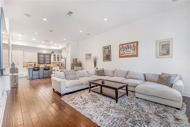 Photo - 3210 Carlisle St