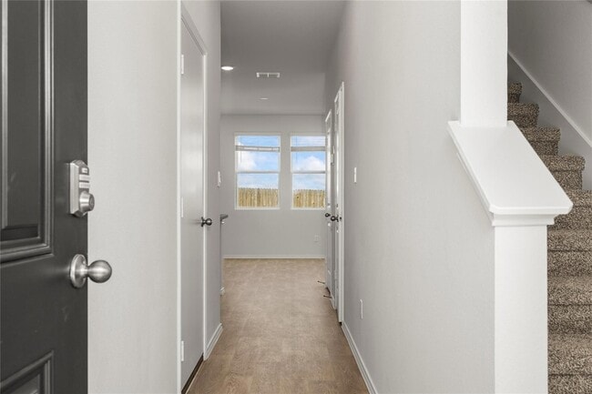 Photo - 119 Kendall Ln