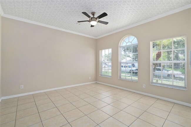 13821 Amberleigh Rd