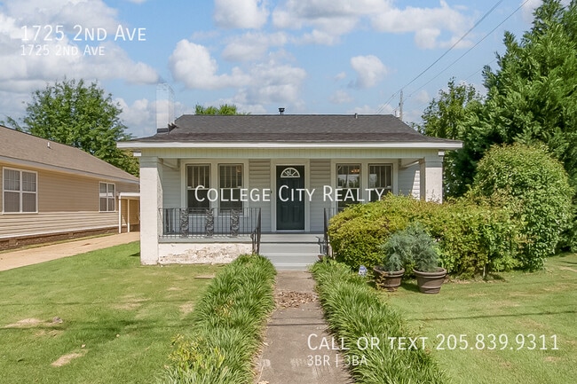 Building Photo - 1725 2nd Ave Rental