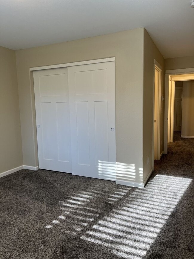 Photo - FOR RENT: UNFURNISHED SINGLE STORY 3 BED, 2 BATH, ATTACHED ONE CAR GARAGE, FENCED YARD.