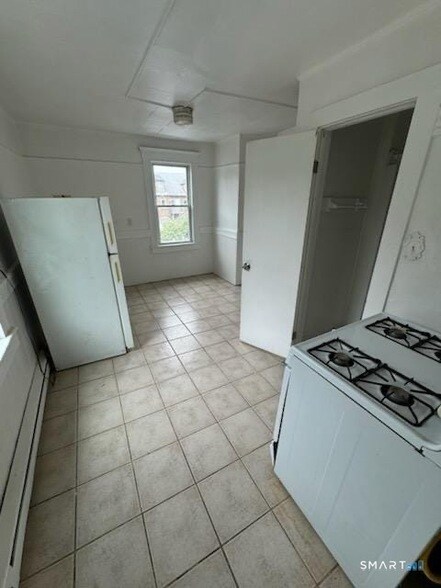 Photo - 229 Helen St Unit R2