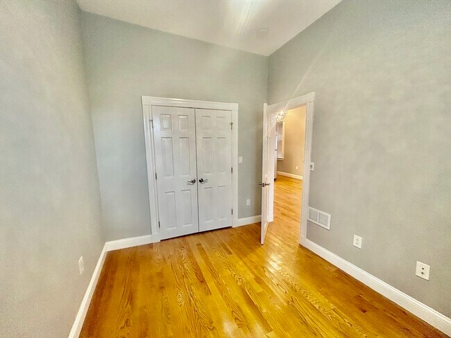 Photo - 63 Frankfort St Unit 3F