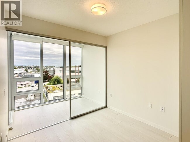 Photo - 180 E 2nd Ave Unité 714