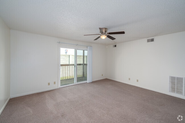 Updated 2BR, 1BA - 810SF - Living Room - Westporte Apartments