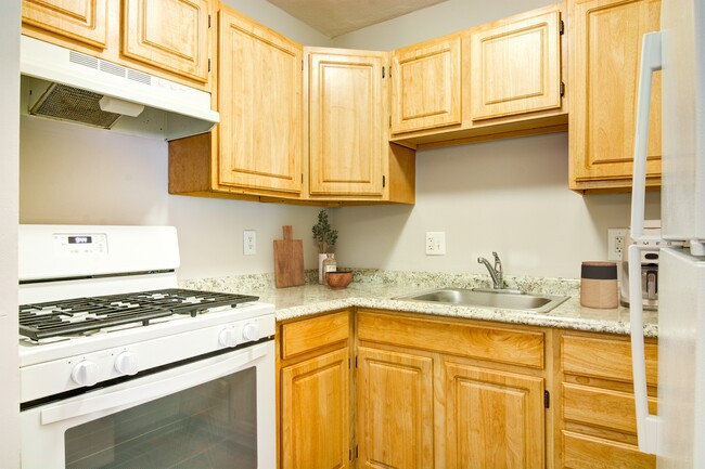 Photo - Stony Brook Village