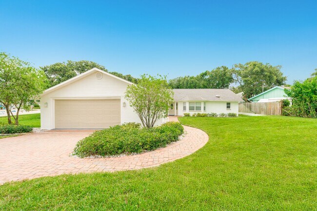 Photo - Coastal Elegance in Ponce Inlet’s Light Ho...