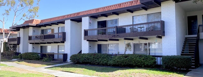 Casa Monterrey Apartments - Casa Monterrey Apartments