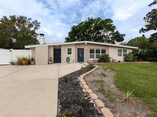 Photo - 161 Suntan Ave