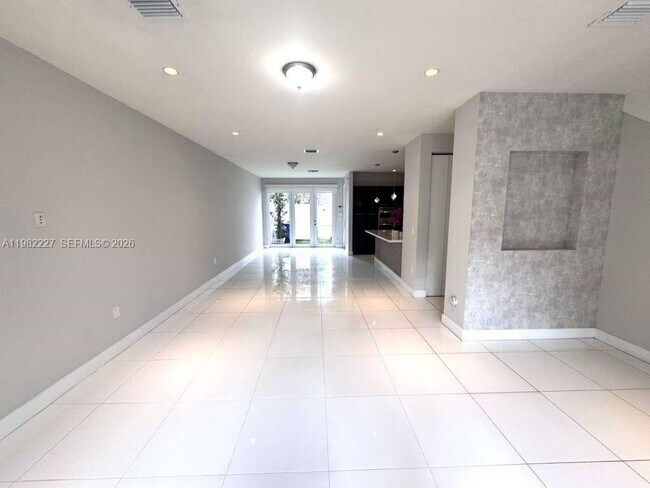 Photo - 6458 NW 103rd Psge