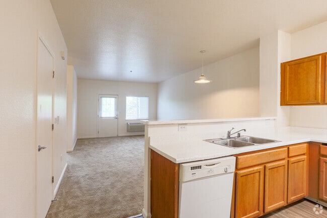 2BR, 1BA - 886SF - Living Room