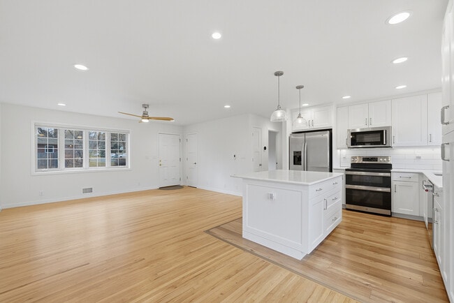 Photo - 3505 Martin Dr