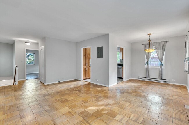 Photo - 1012 Valley Dr