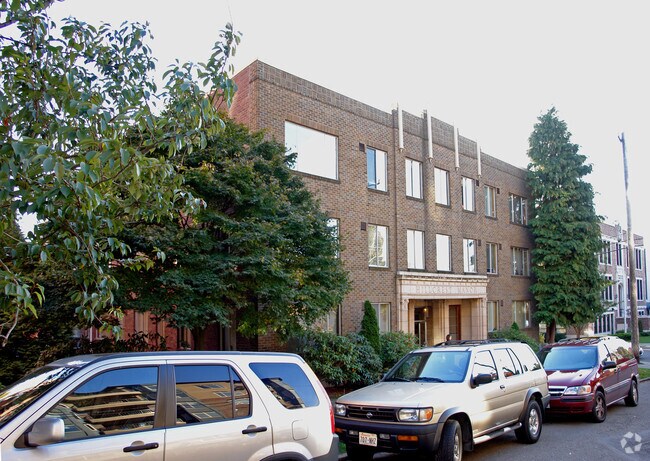 Hillcrest Apartments - HC Hillcrest Apartments