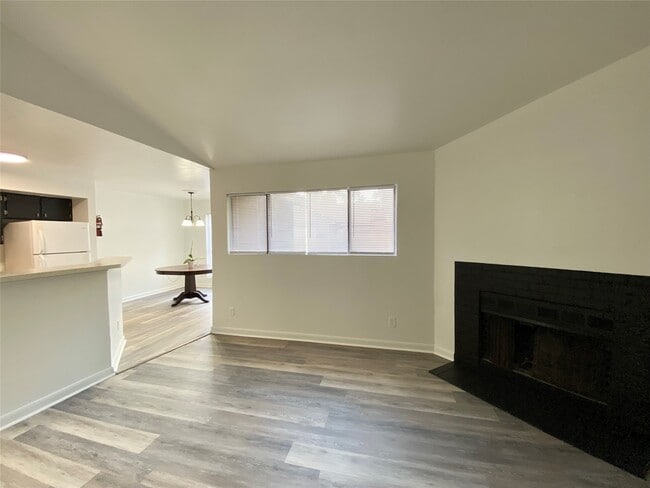 Photo - 7200 W T C Jester Blvd Unidad 2502