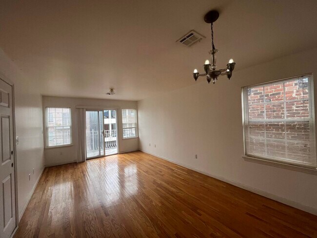 Photo - 141 South St Unit 2