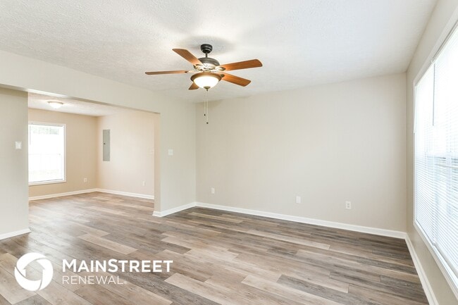Photo - 12290 Versailles St