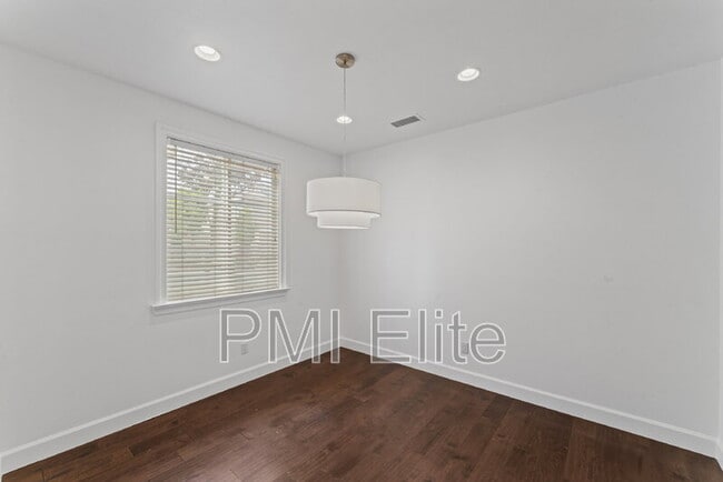 Photo - 24619 Montevista Cir