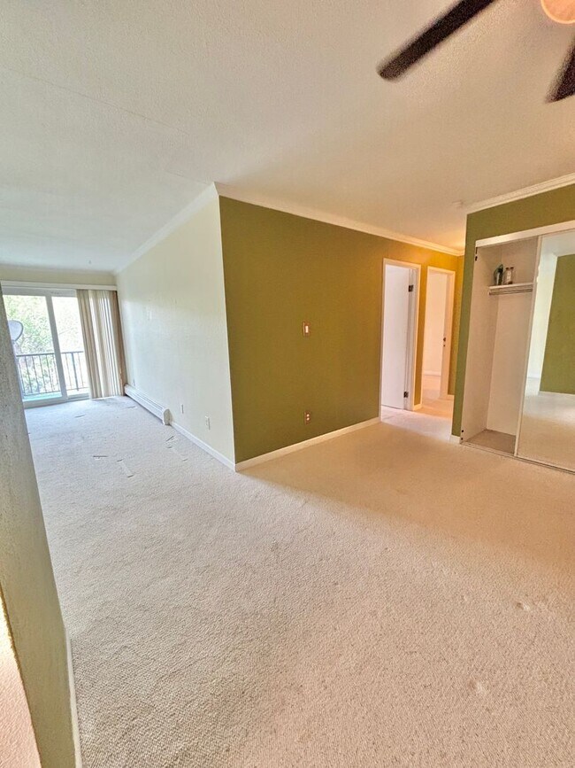 Photo - 1150 Golden Cir Unit 1150 Golden Circle #501