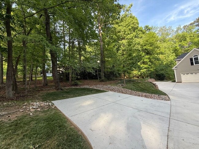 Photo - 9412 Springdale Dr