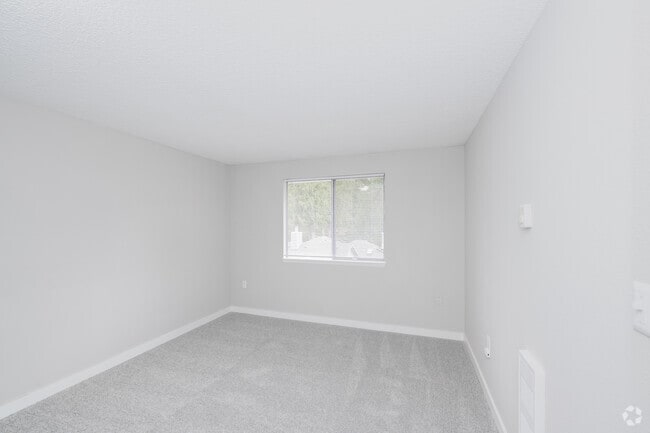 2BR, 1BA - 880SF - Bedroom