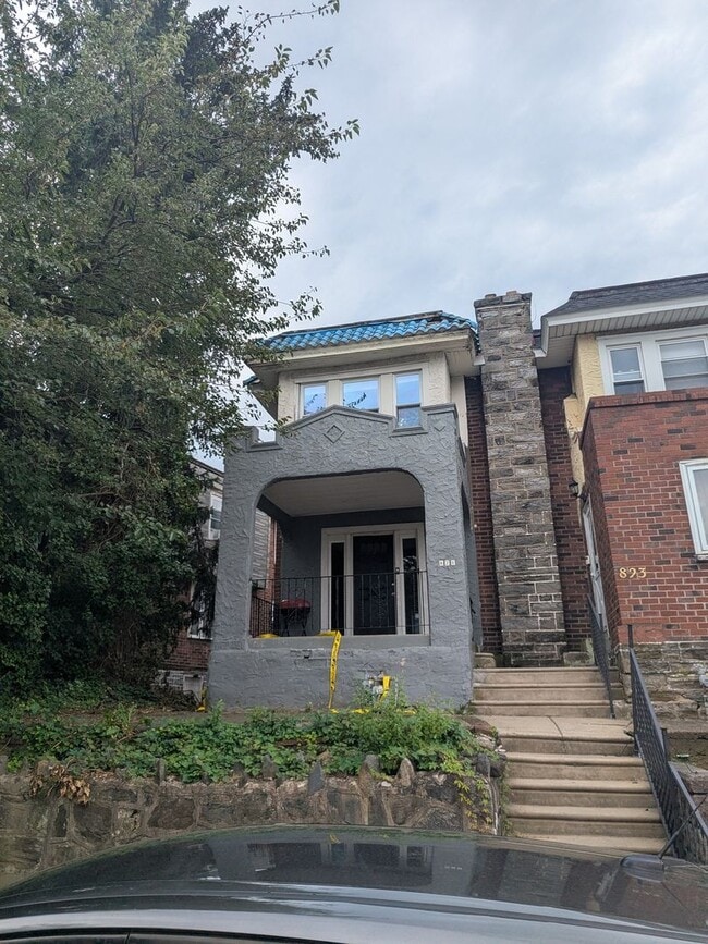 Building Photo - 821 Rader Ave