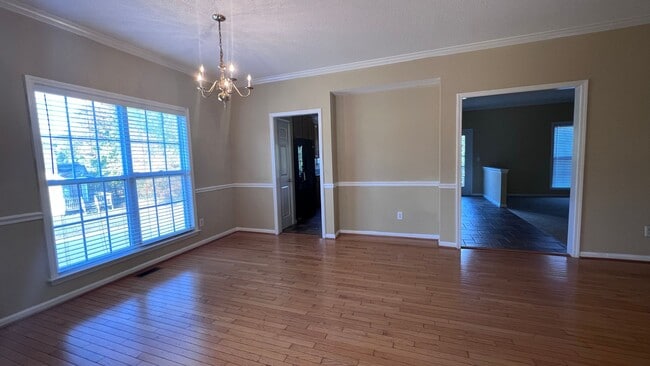 Photo - 201 Tecumseh Ct